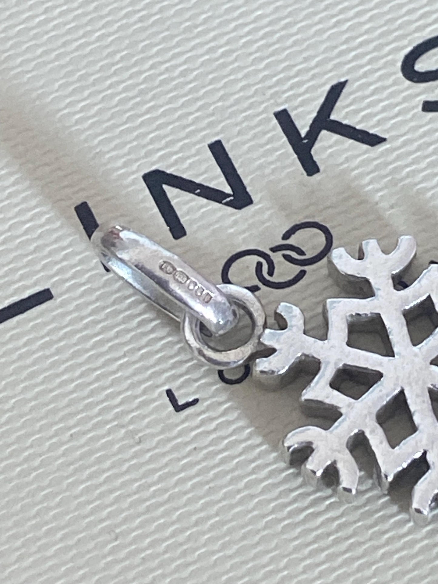 cute genuine rare Links of London sterling silver snowflake hallmarked charm