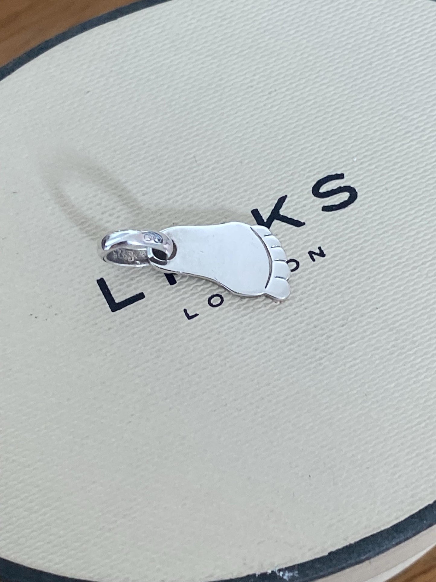 Beautiful Links of London sterling silver foot shaped first step charm, Genuine, Hallmarked