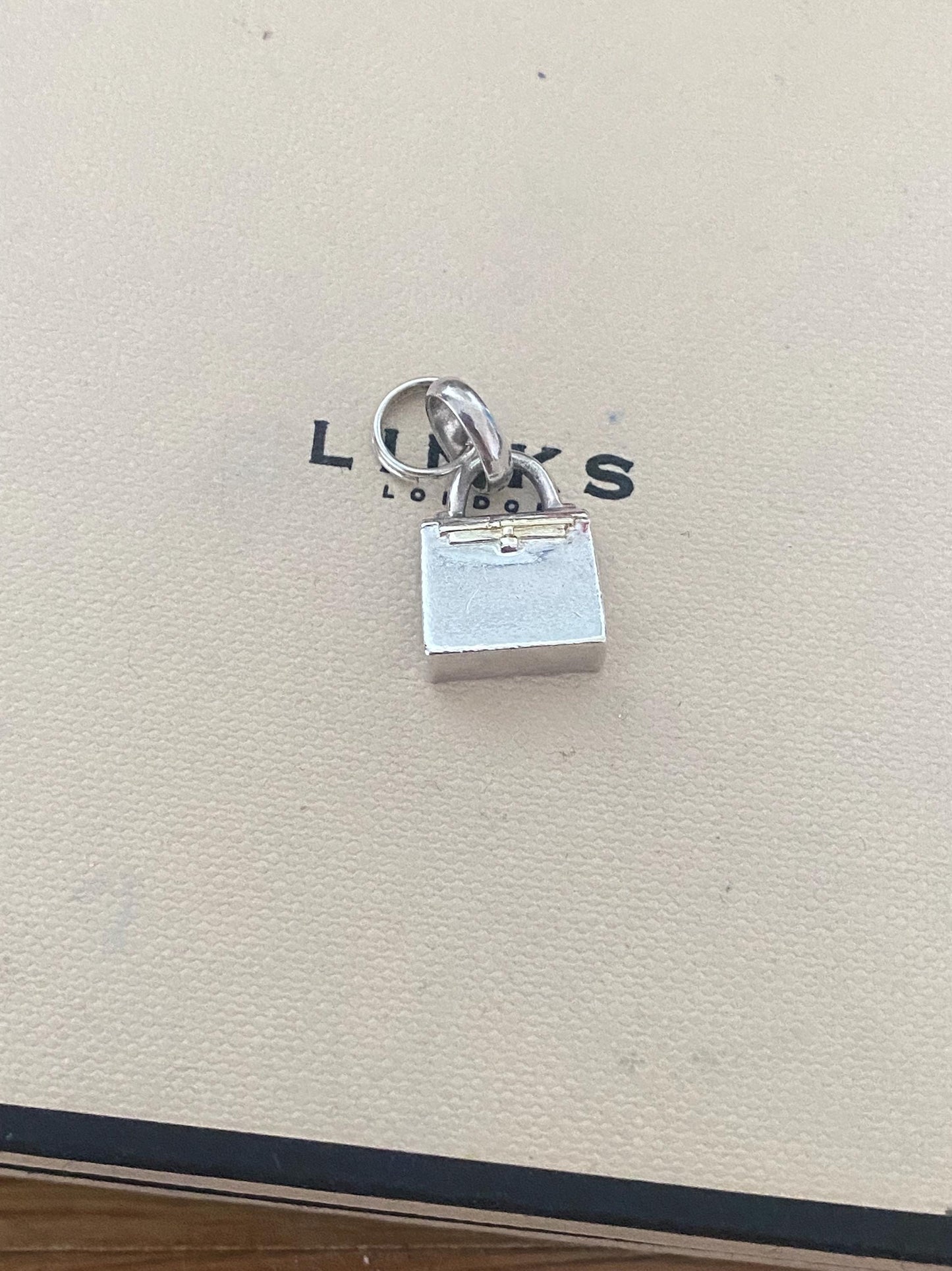 Beautiful genuine rare hallmarked Links of London sterling silver bag charm