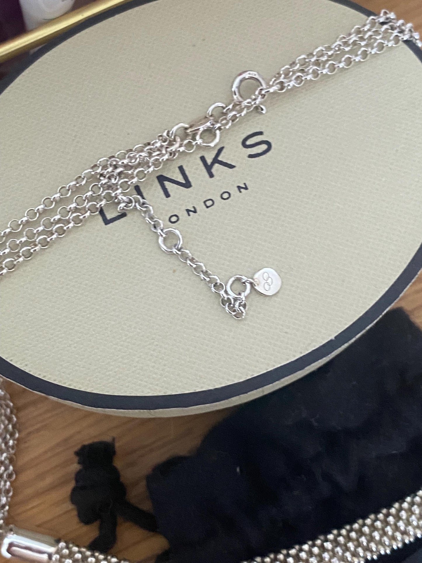 Gorgeous LINKS OF LONDON Effervescence Star Necklace, sterling silver, hallmarked, with box