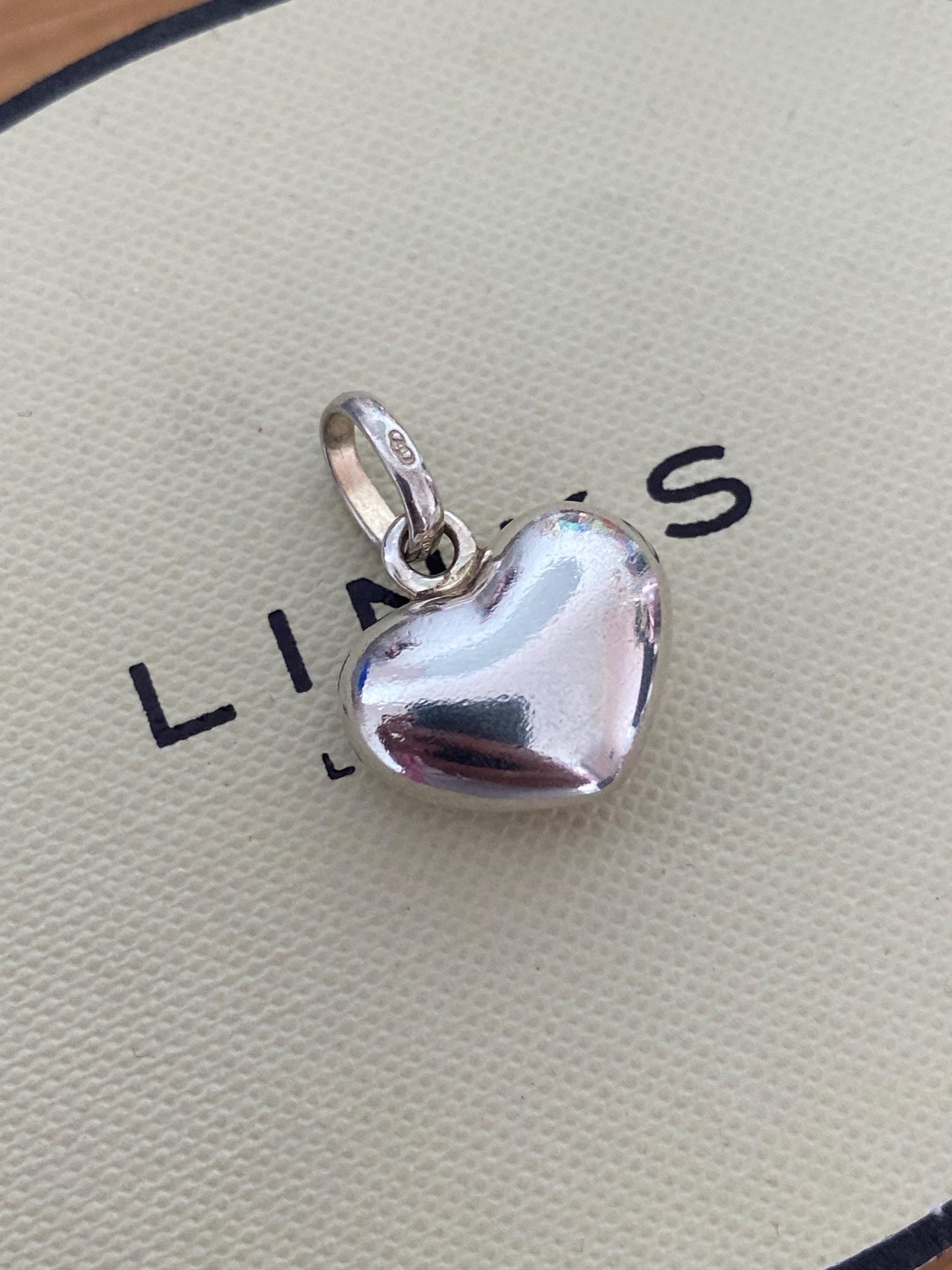 Beautiful genuine rare hallmarked Links of London sterling silver heart charm