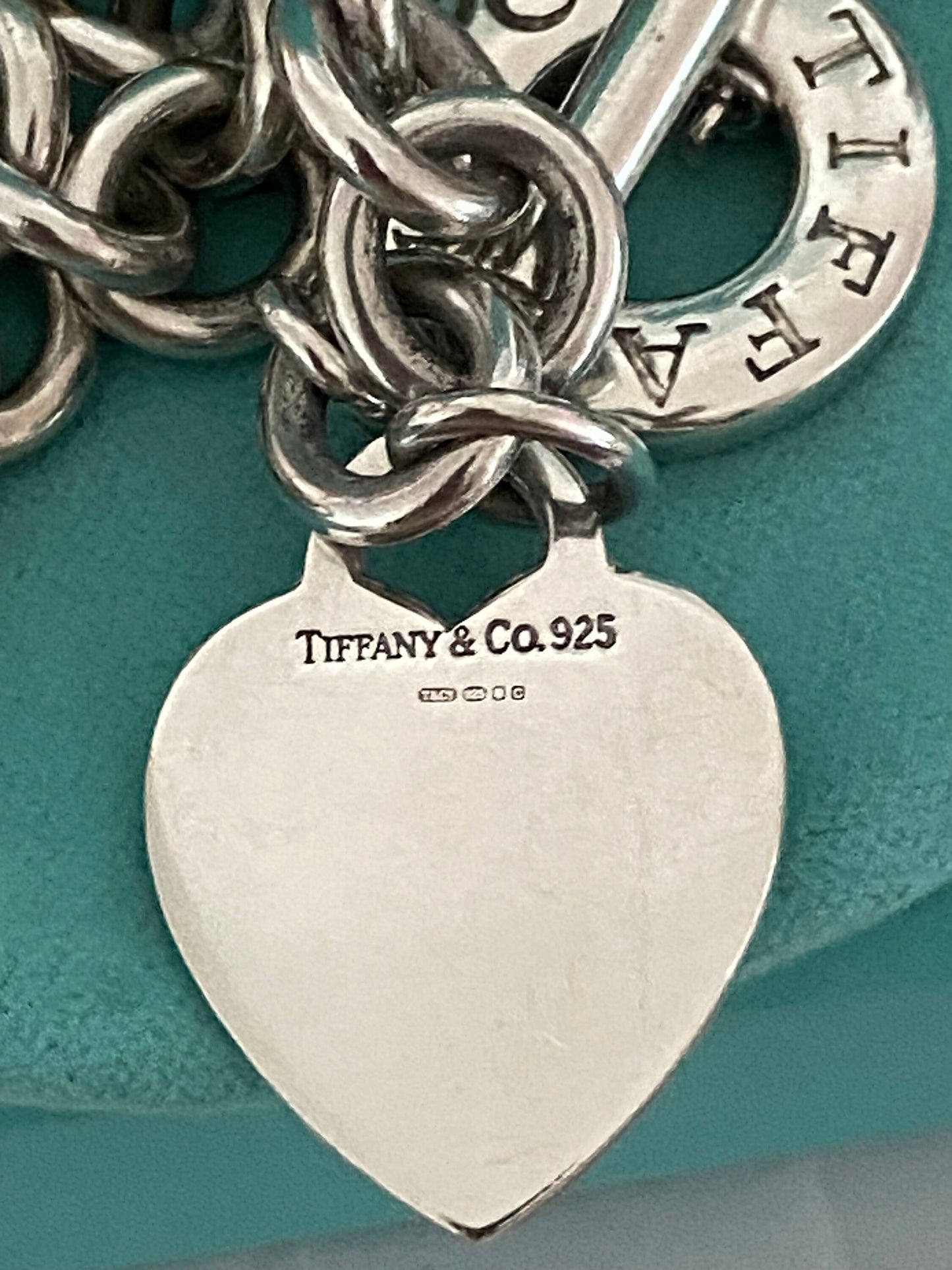 Tiffany and co Chunky sterling silver heart toggle necklace
