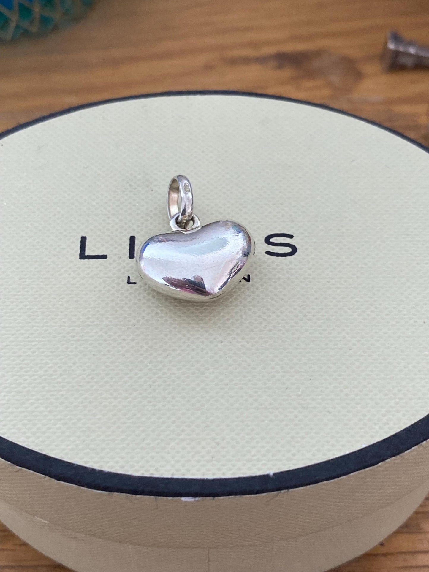 Beautiful genuine rare hallmarked Links of London sterling silver heart charm