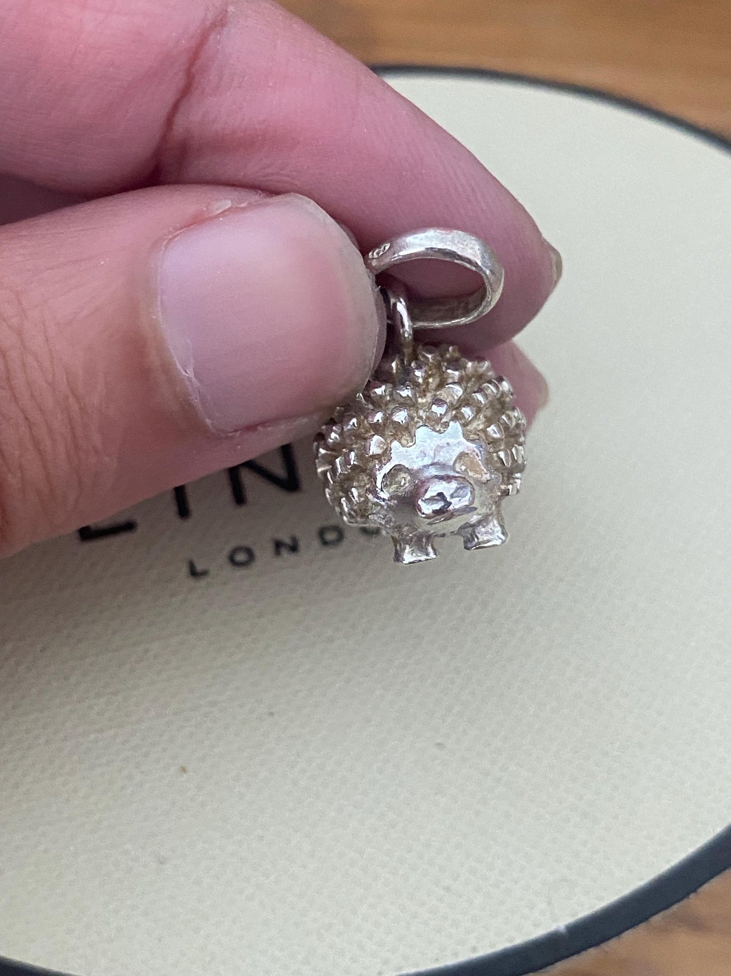 Super cute Vintage Links of London Hedgehog Charm, Sterling Silver, Hallmarked, Genuine