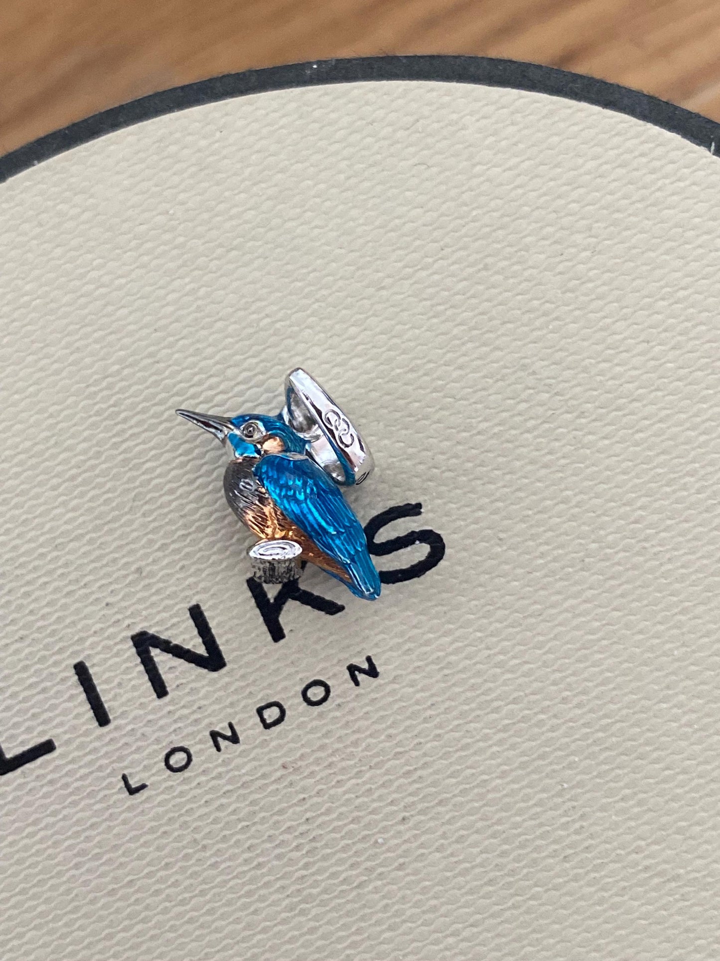 Brand new Absolutely stunning and extremely rare LINKS OF LONDON King Fisher Charm Pendant with Blue Enamel, genuine, boxed