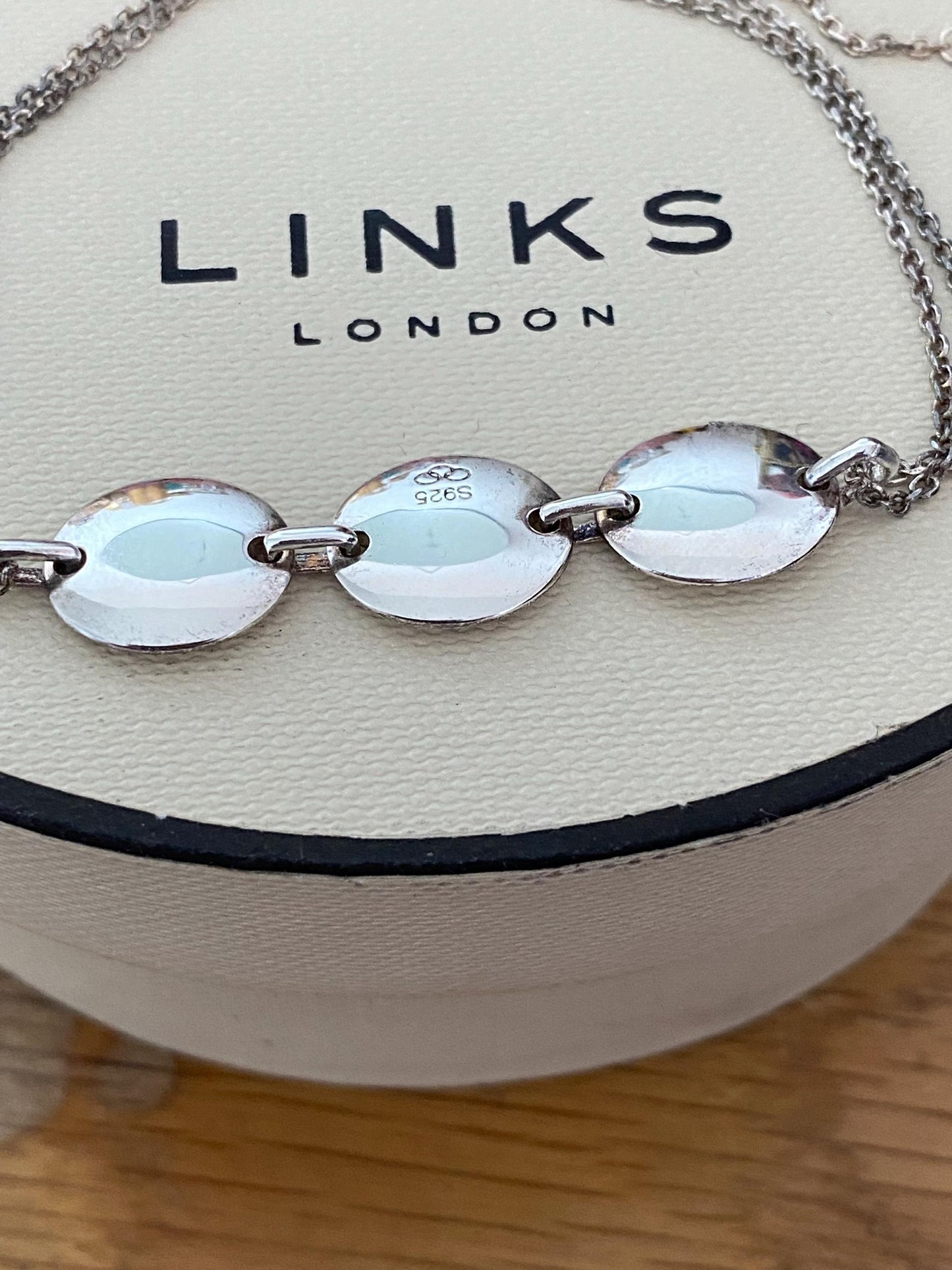 Links of London vintage rare Grace Sterling Silver 3 Station Bracelet