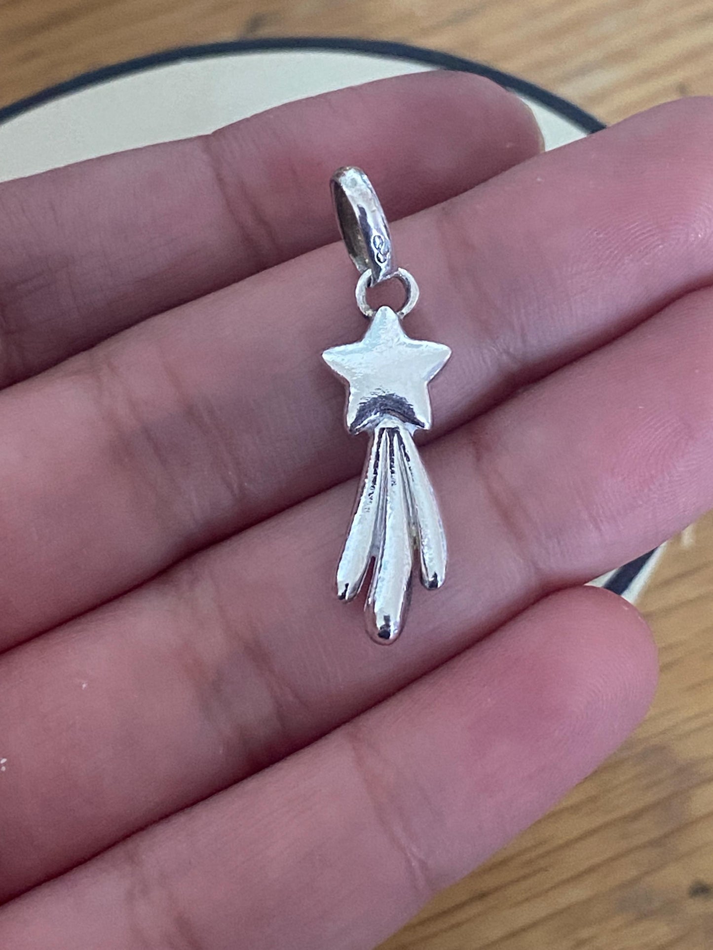 Rare Links of London shooting star charm sterling silver, great condition, genuine