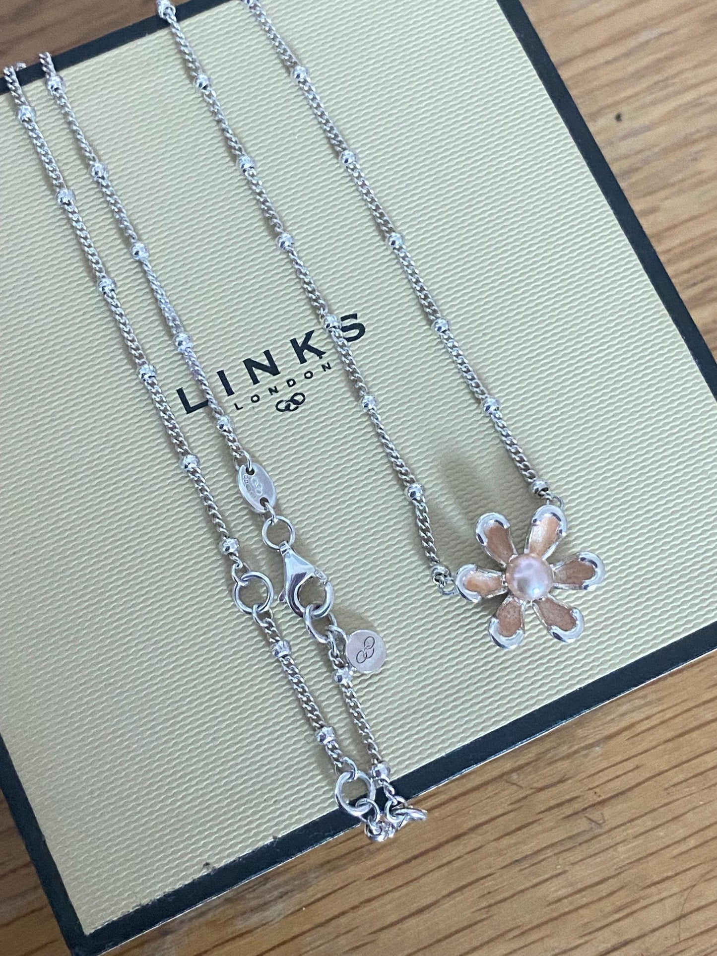 Very rare Links of London Night Time Garden Flower pearl sterling silver and enamel necklace with box