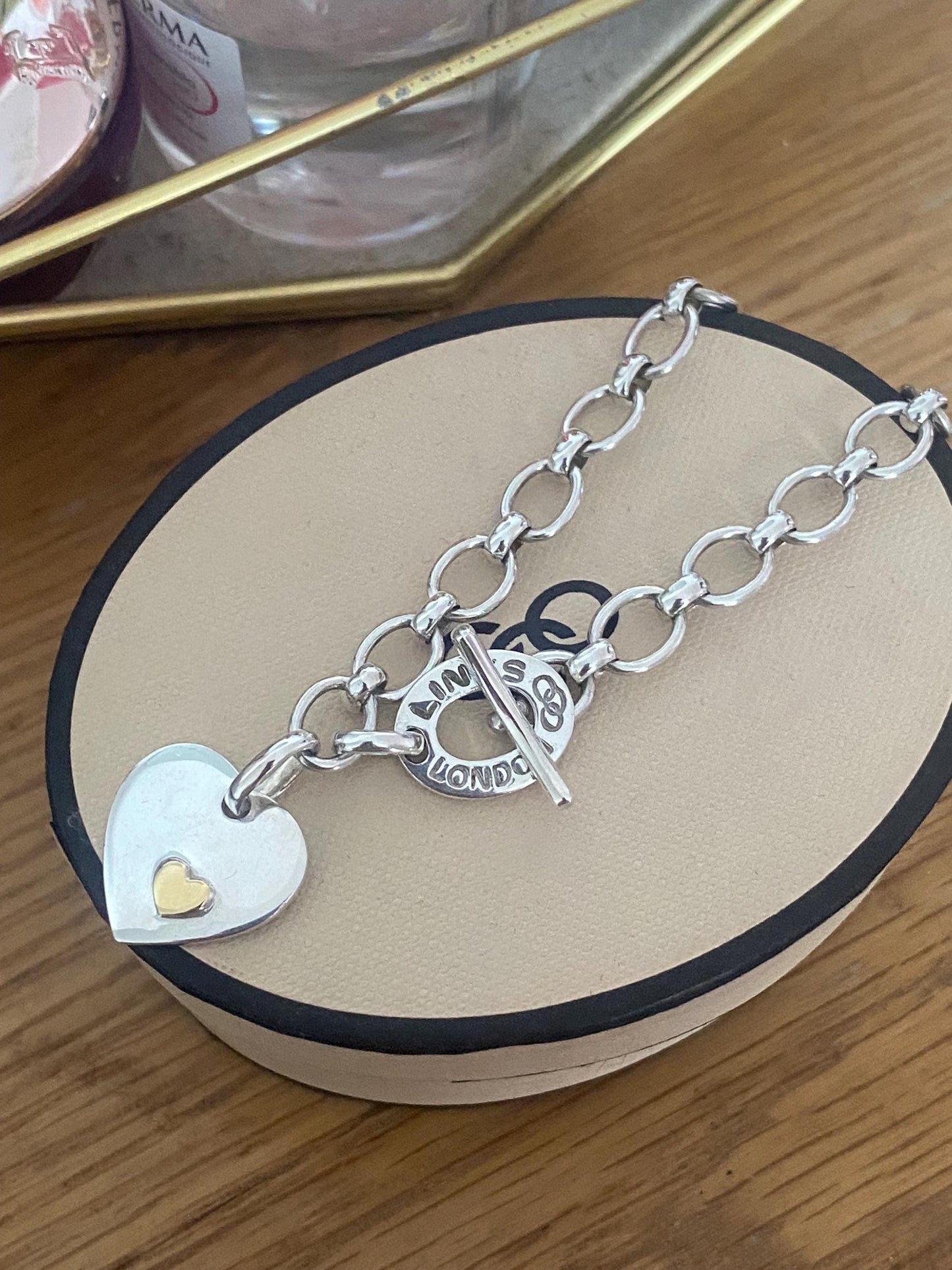 Rare and retired Genuine LINKS OF LONDON Hallmarked Silver Toggle Logo Bracelet with heart charm