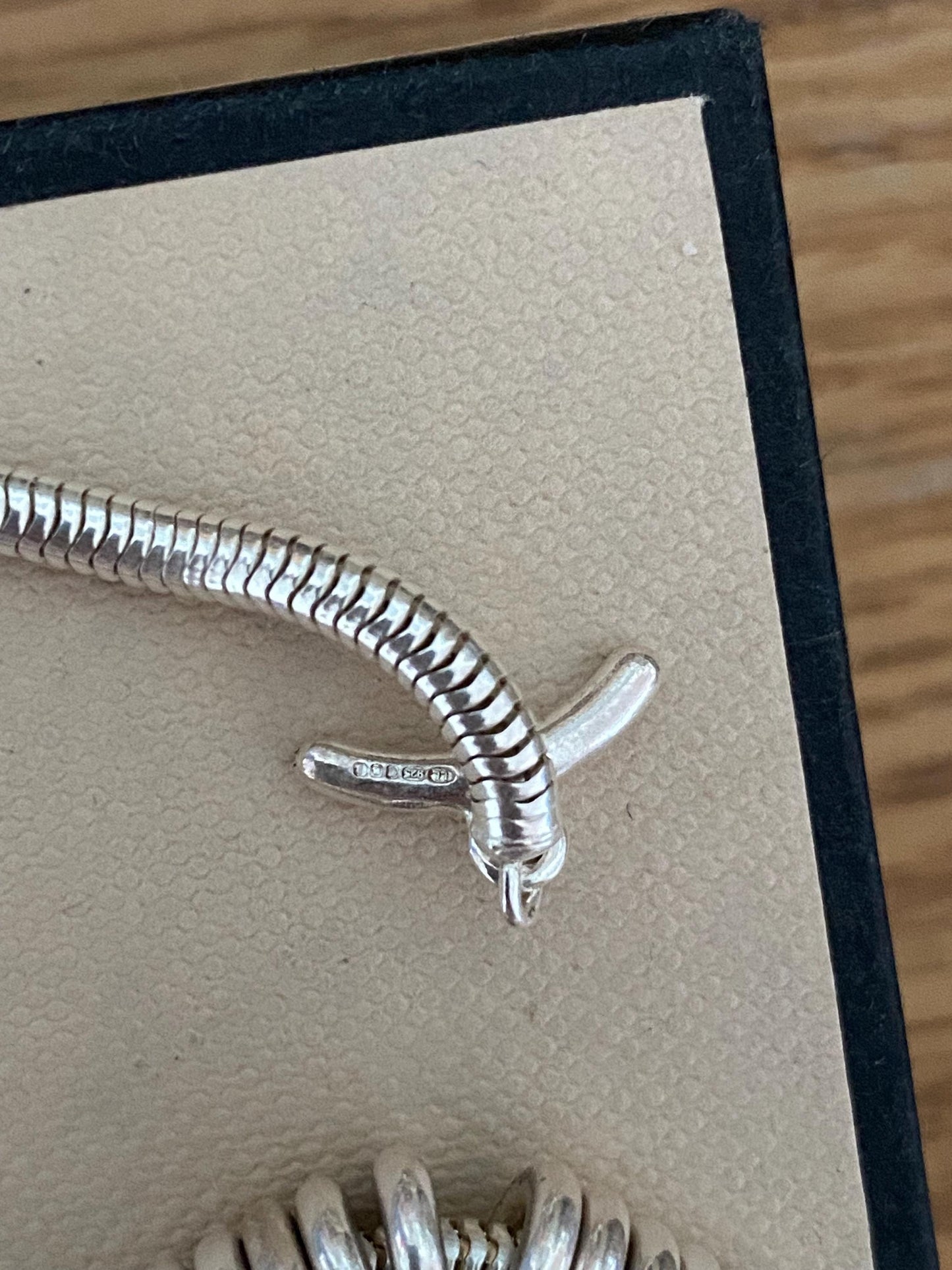 Gorgeous Links of London Sweetie Necklace, Sterling Silver, Assay Hallmarked, 17” long, with box