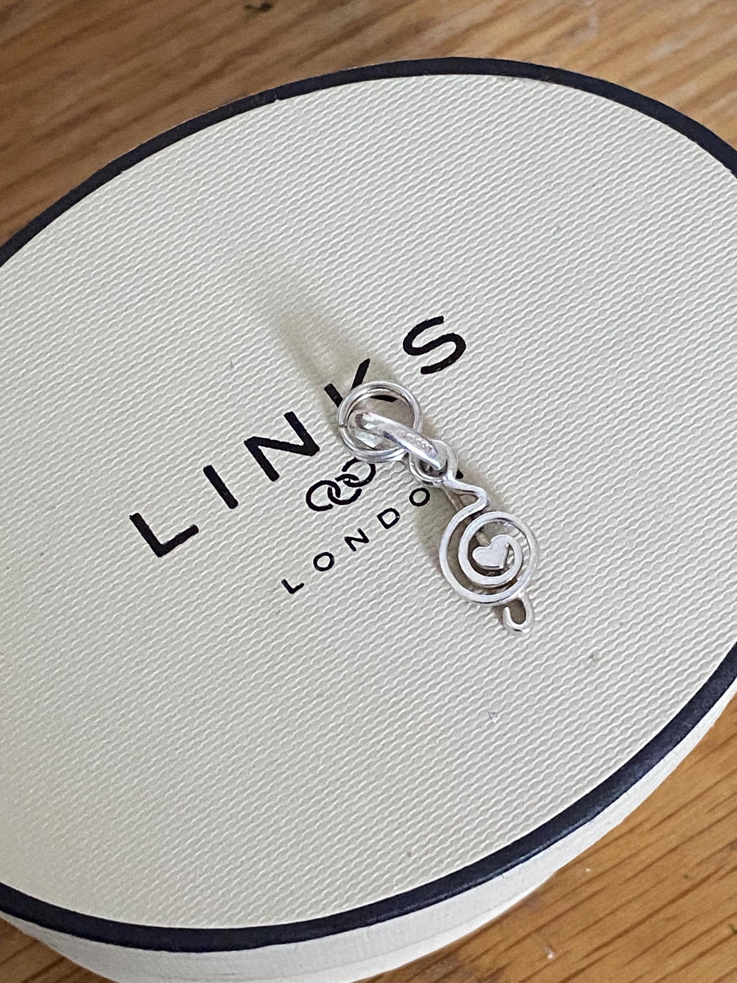 Gorgeous Links of London music note Charm, Sterling Silver, Hallmarked, Fantastic Condition, Genuine