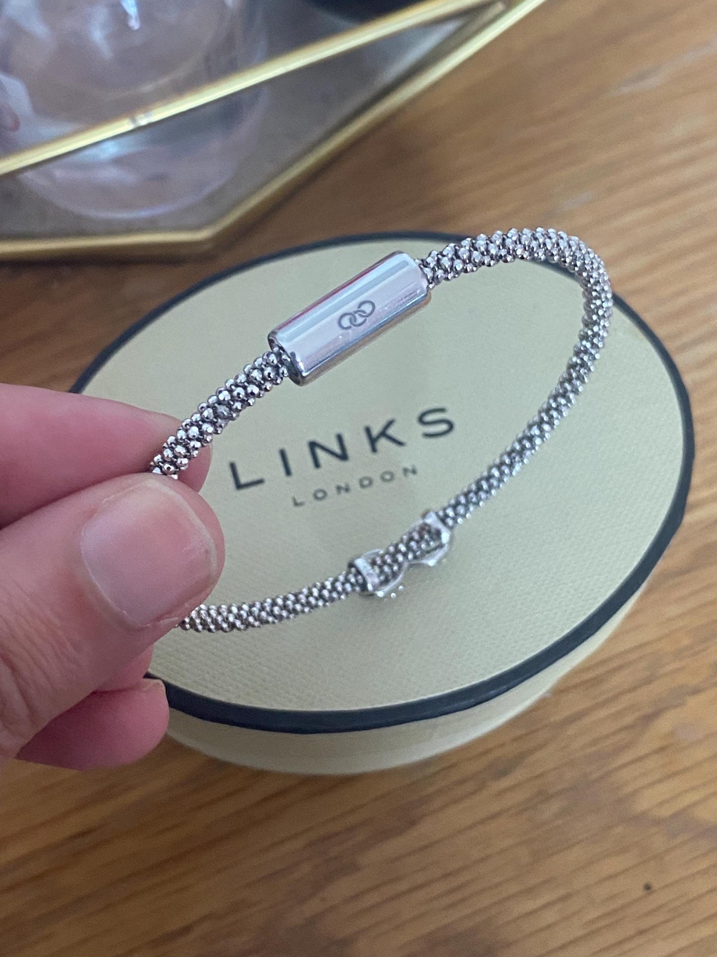 Very rare Links of London vintage rare effervescence infinity charm sapphire bracelet with magnetic closure, boxed