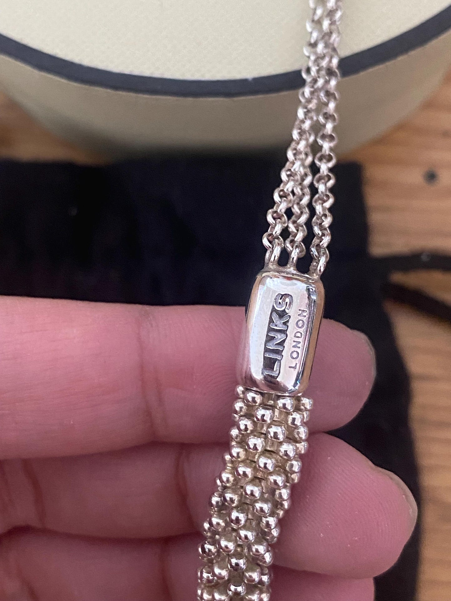 Gorgeous LINKS OF LONDON Effervescence Star Necklace, sterling silver, hallmarked, with box