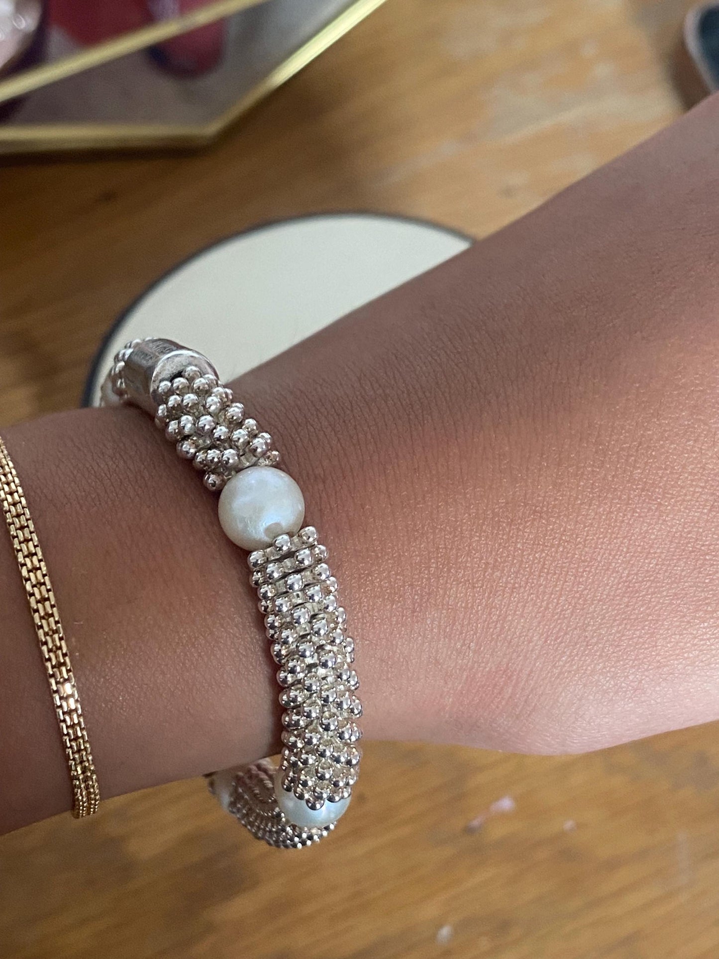 Beautiful Effervescent Star Stretchy Links of London Sterling Silver Sweetie Bracelet with pearls, size medium