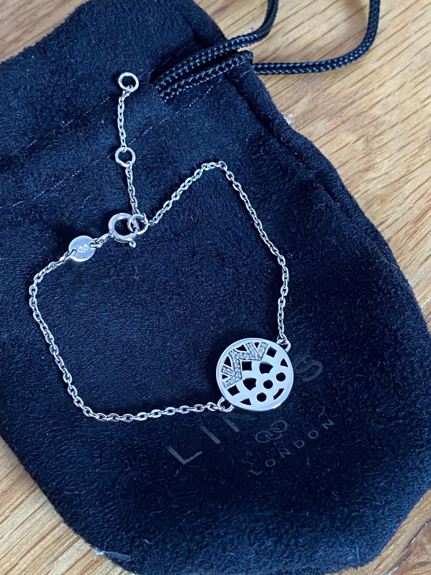 stunning Limited Edition Links of London Timeless Diamond Bracelet, lovely condition, with pouch