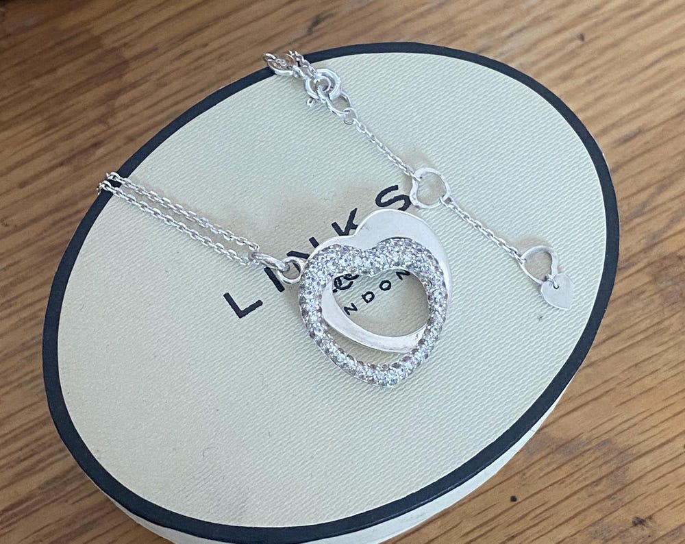 Beautiful vintage very rare links of London kindred hearts love notes necklace with topaz stones, sterling silver