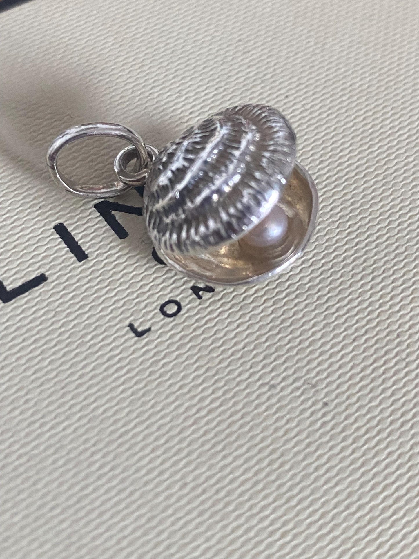 Links of London Lucky Catch Oyster Shell Charm with a Freshwater Pearl, Sterling Silver, assay Hallmarked