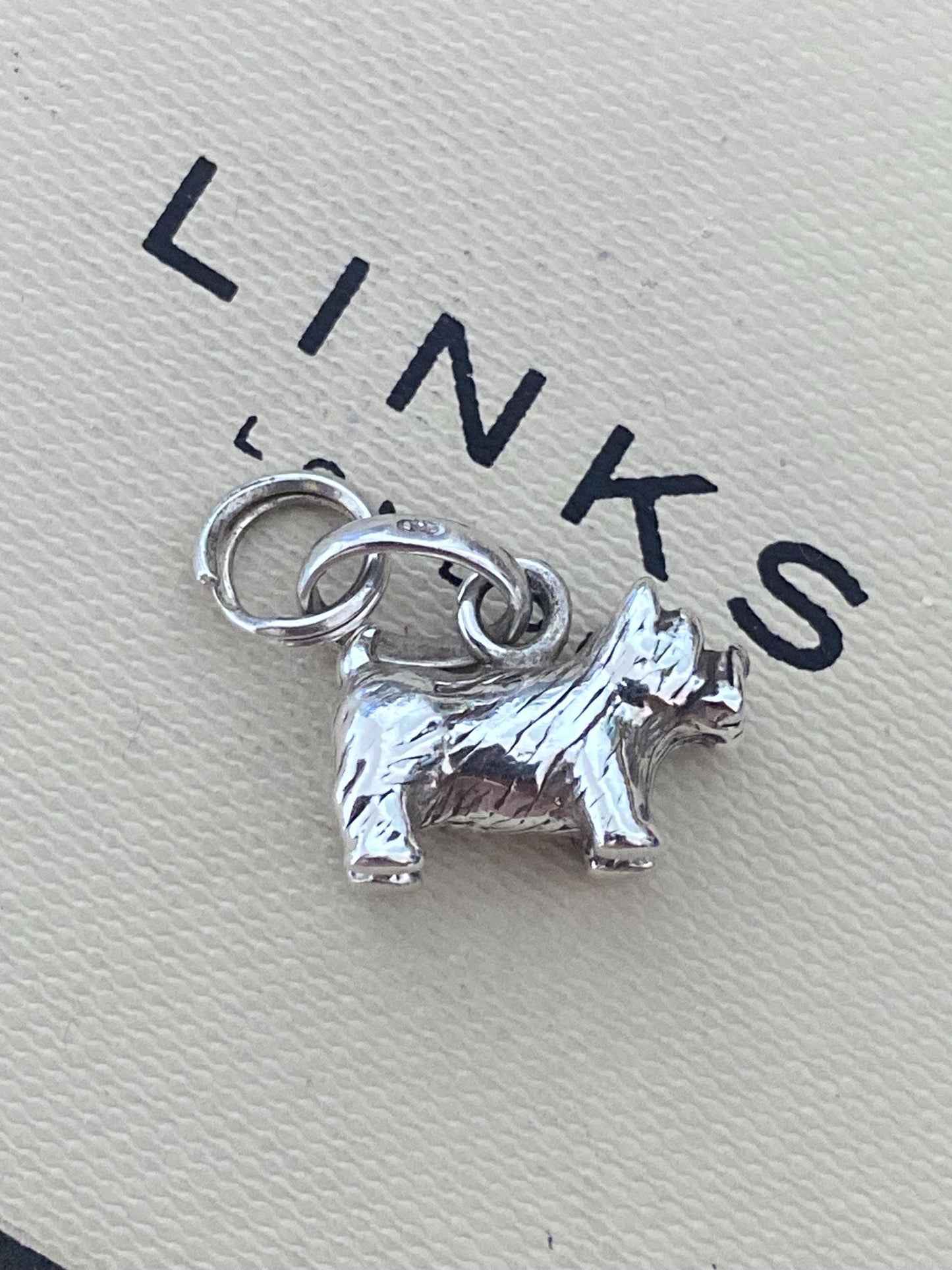 Gorgeous Links of London Scottie dog Charm, Sterling Silver, Hallmarked, Fantastic Condition, Genuine