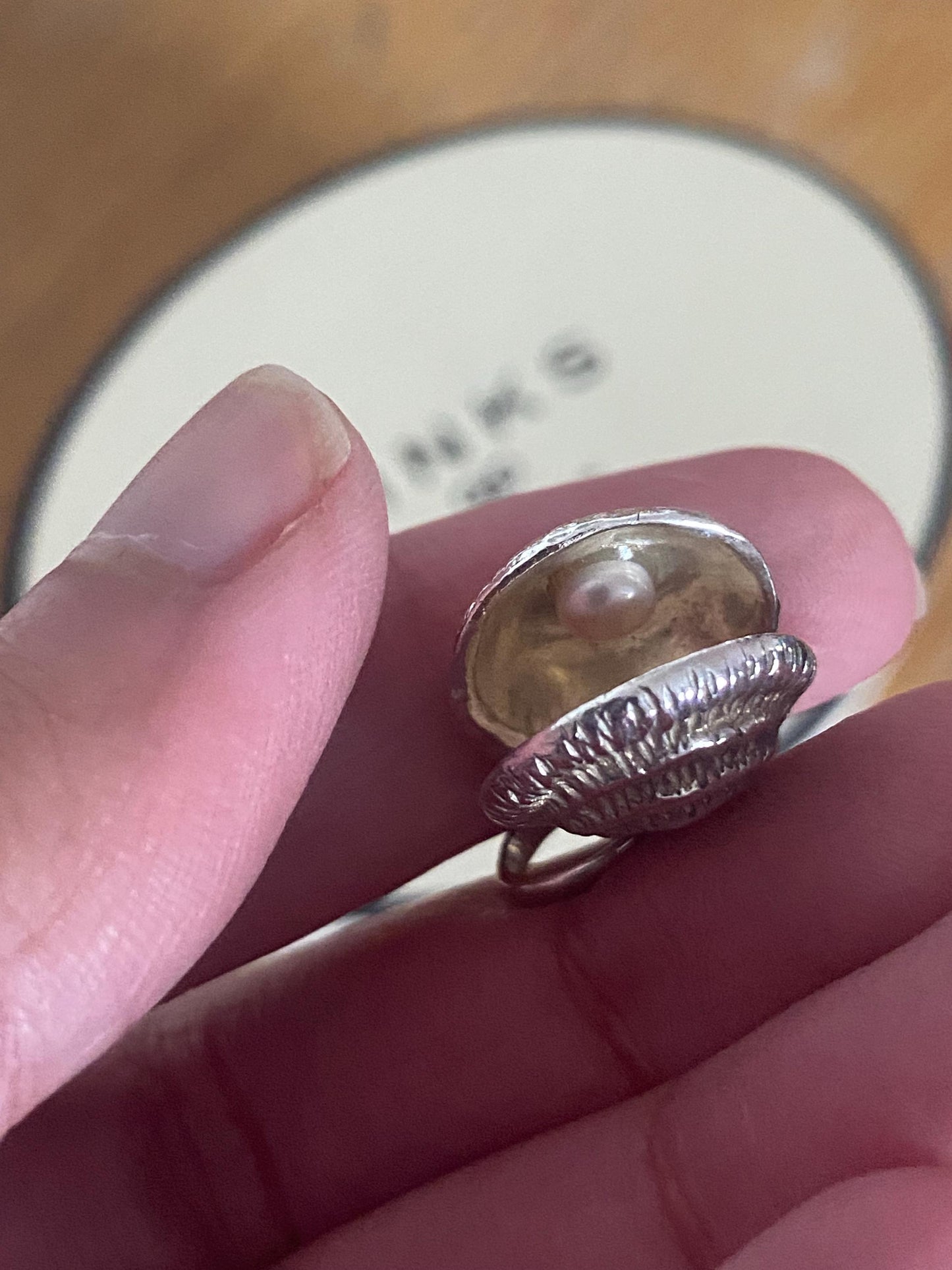 Links of London Lucky Catch Oyster Shell Charm with a Freshwater Pearl, Sterling Silver, assay Hallmarked