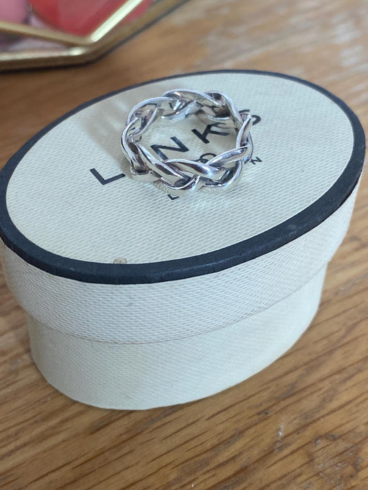 Genuine Links of London Infinity band Ring, Sterling Silver, Size M, with box
