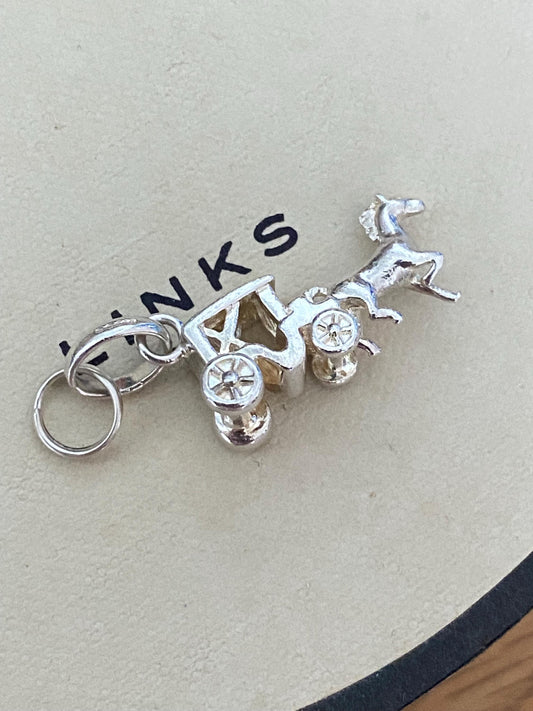 Beautiful Links of London Horse and carriage Charm, Sterling Silver, genuine, very rare