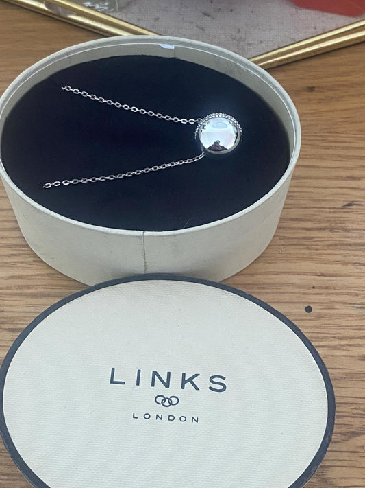 Beautiful brand new vintage rare links of London effervescence ball necklace, sterling silver, with box
