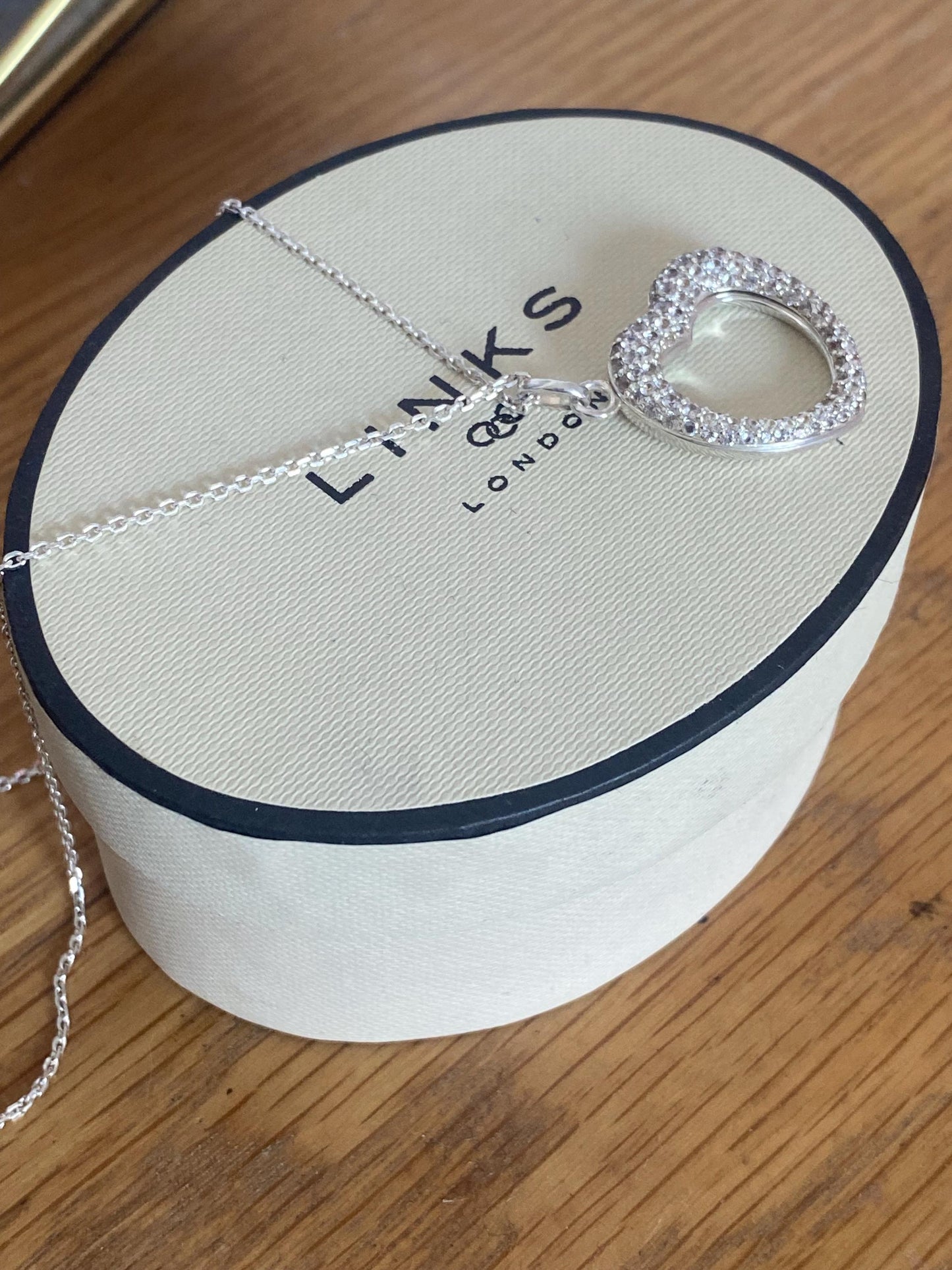 Beautiful vintage very rare links of London kindred hearts love notes necklace with topaz stones, sterling silver
