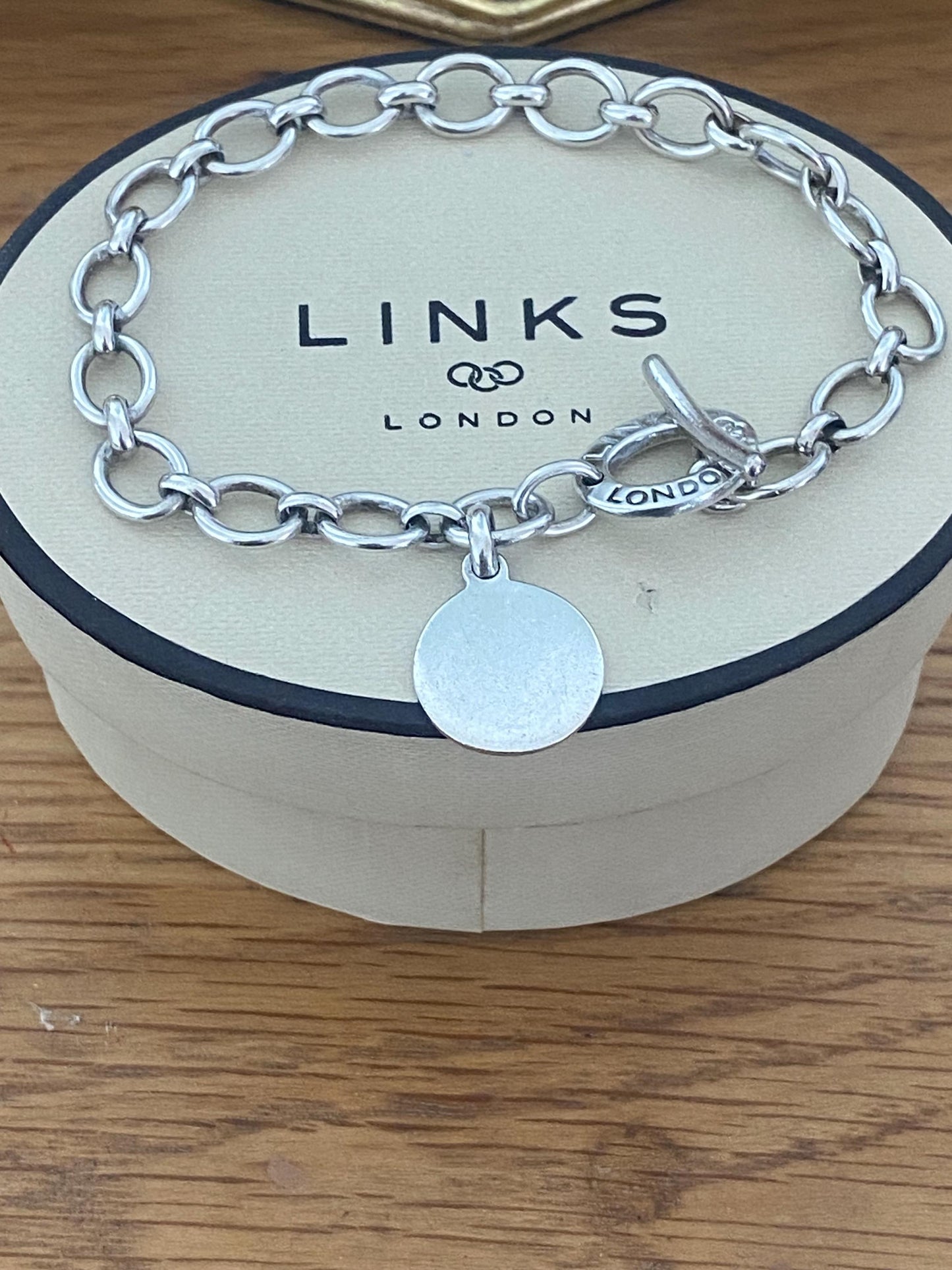 Rare Genuine LINKS OF LONDON Hallmarked Silver Toggle Logo Bracelet with disc charm, 8 inches long