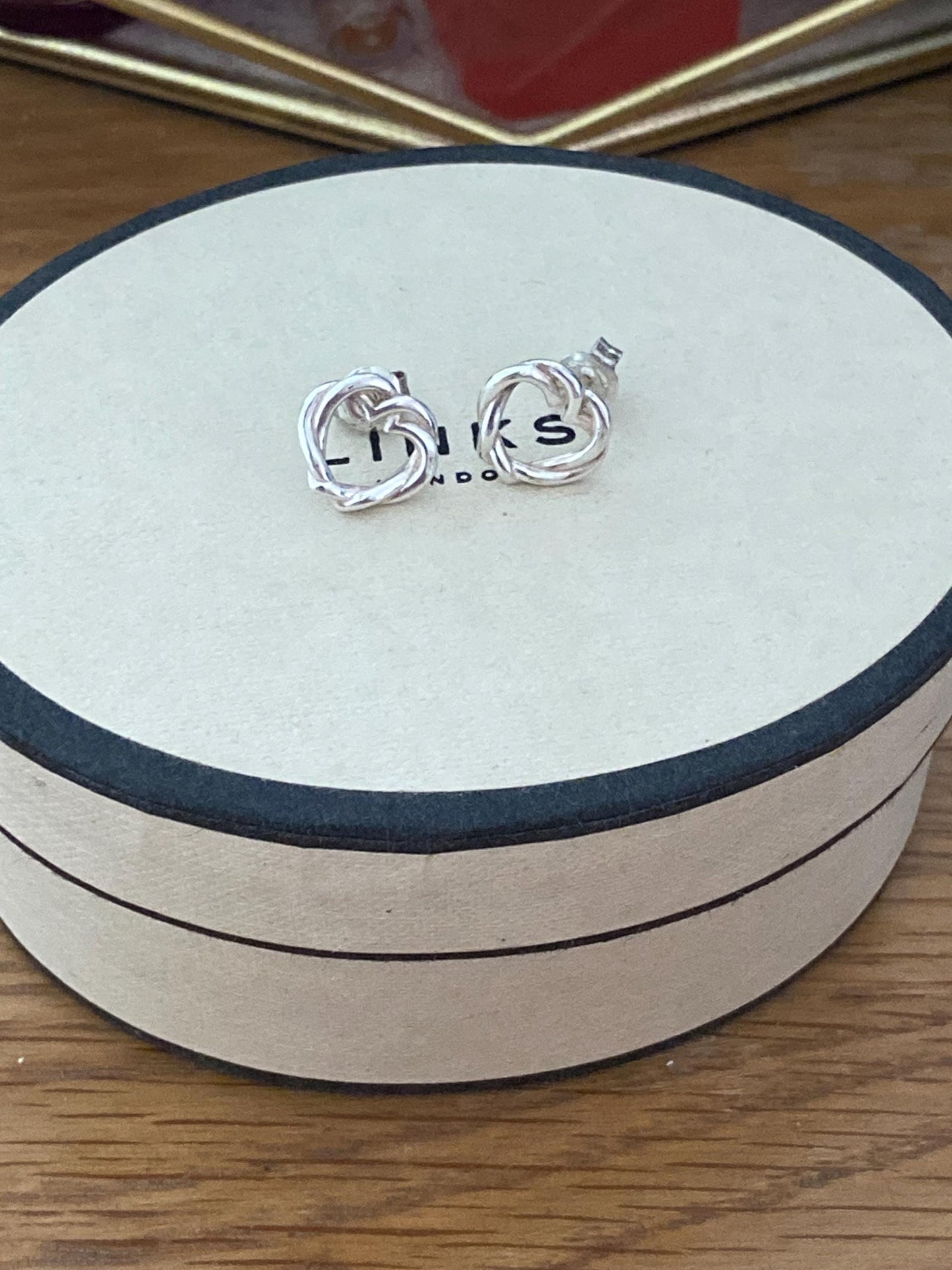 Links of London Kindred Soul Sterling Silver Stud Earrings, genuine, with box