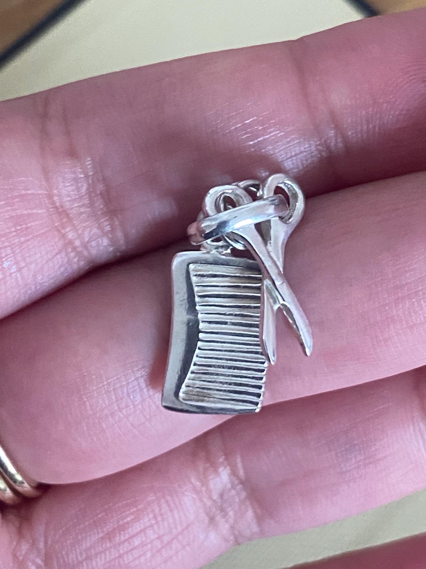 Lovely genuine rare Links of London sterling silver scissors and comb hallmarked charm