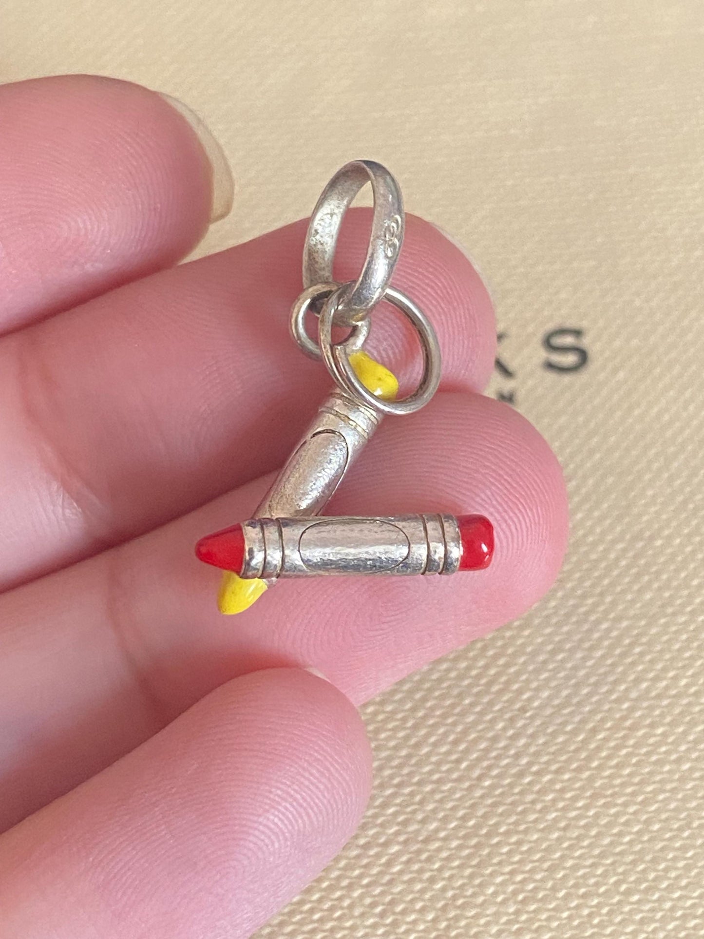 Beautiful genuine exceptionally rare hallmarked Links of London sterling silver and enamel crayon charm