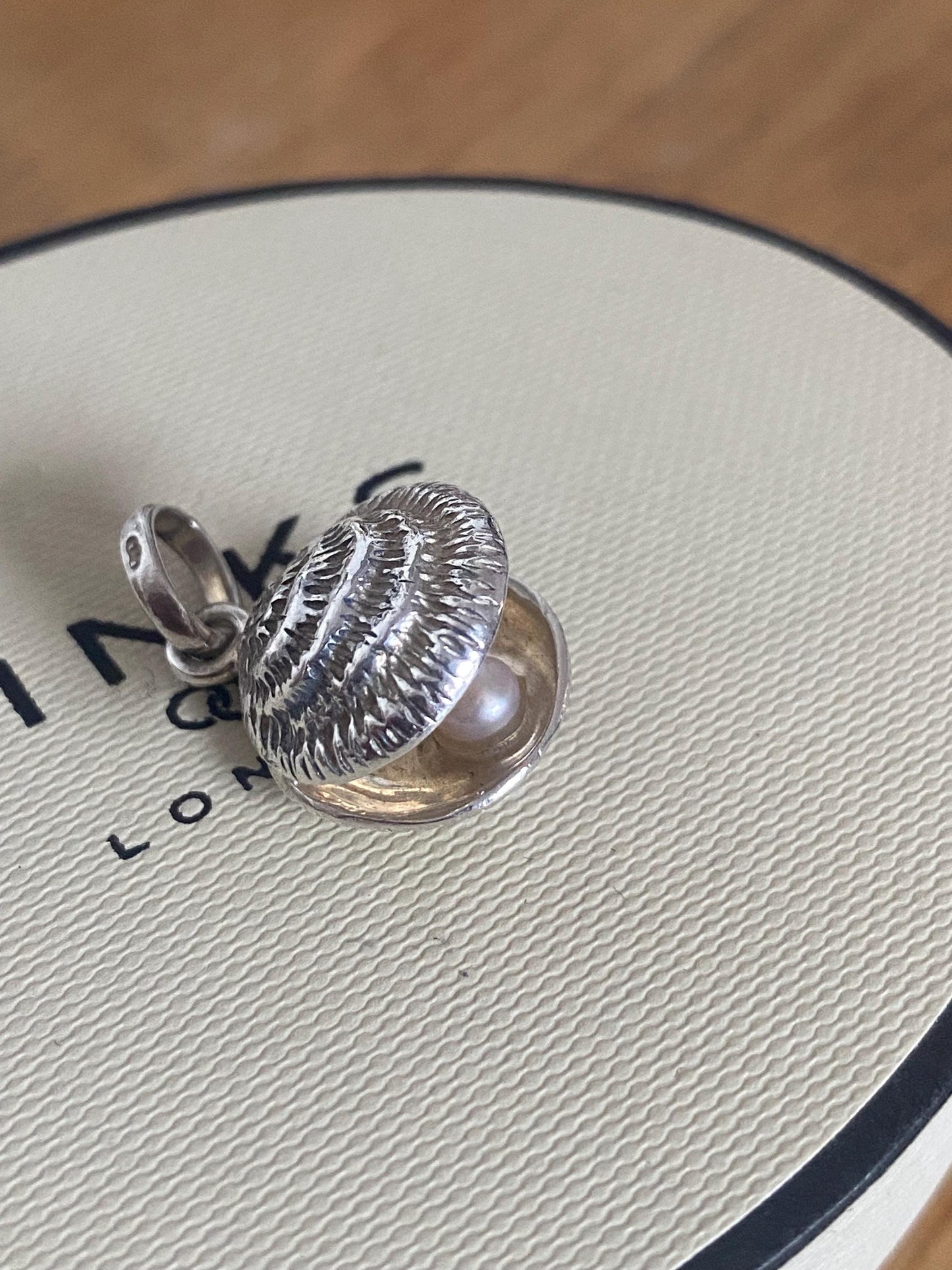 Links of London Lucky Catch Oyster Shell Charm with a Freshwater Pearl, Sterling Silver, assay Hallmarked