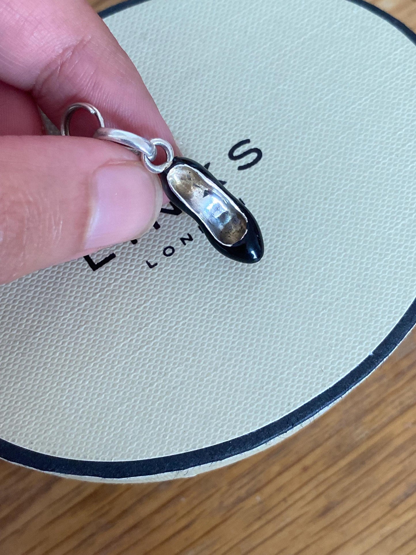 Beautiful vintage genuine rare hallmarked Links of London sterling silver and enamel heeled shoe charm