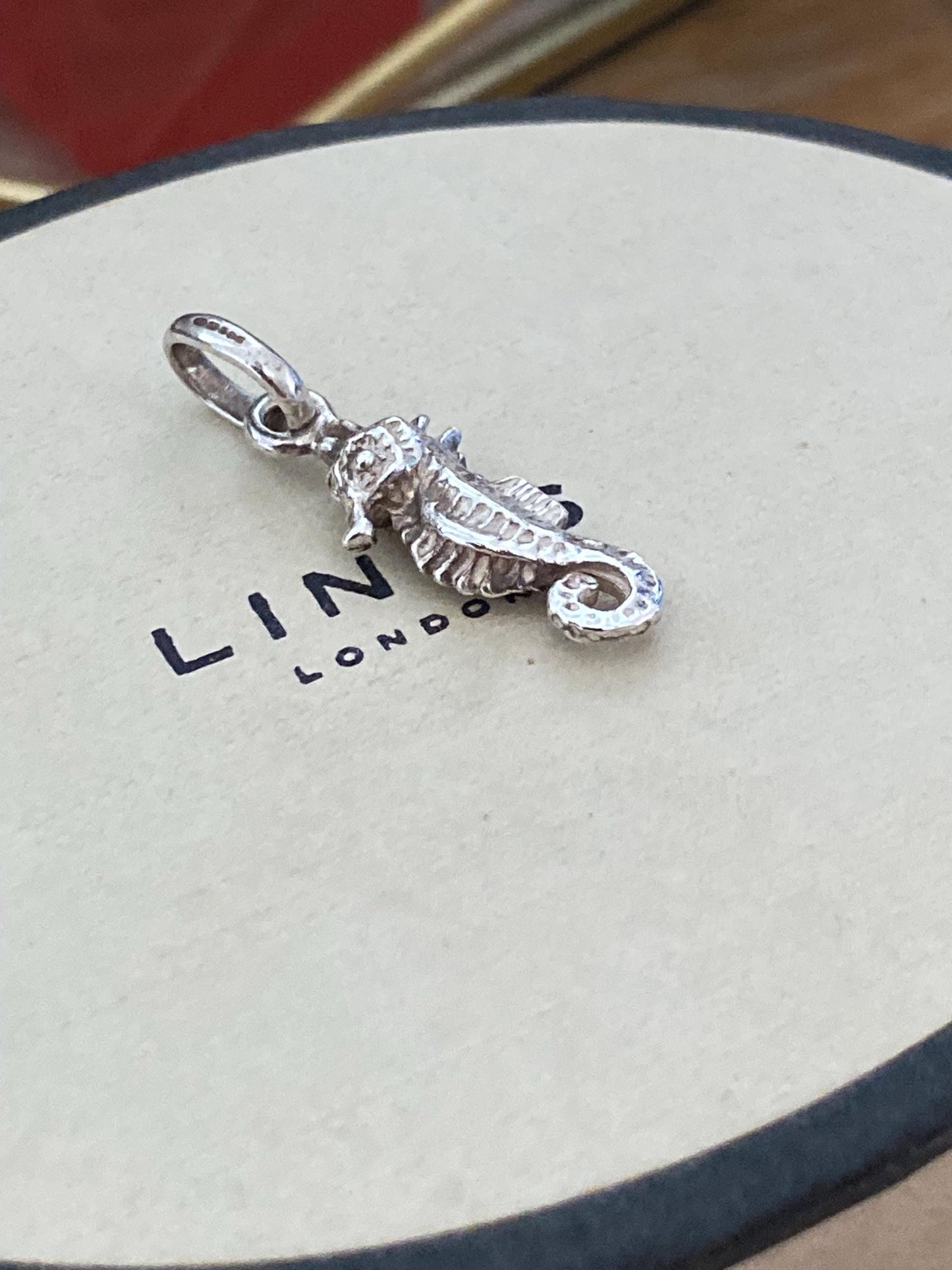 Beautiful genuine rare hallmarked Links of London sterling silver seahorse charm