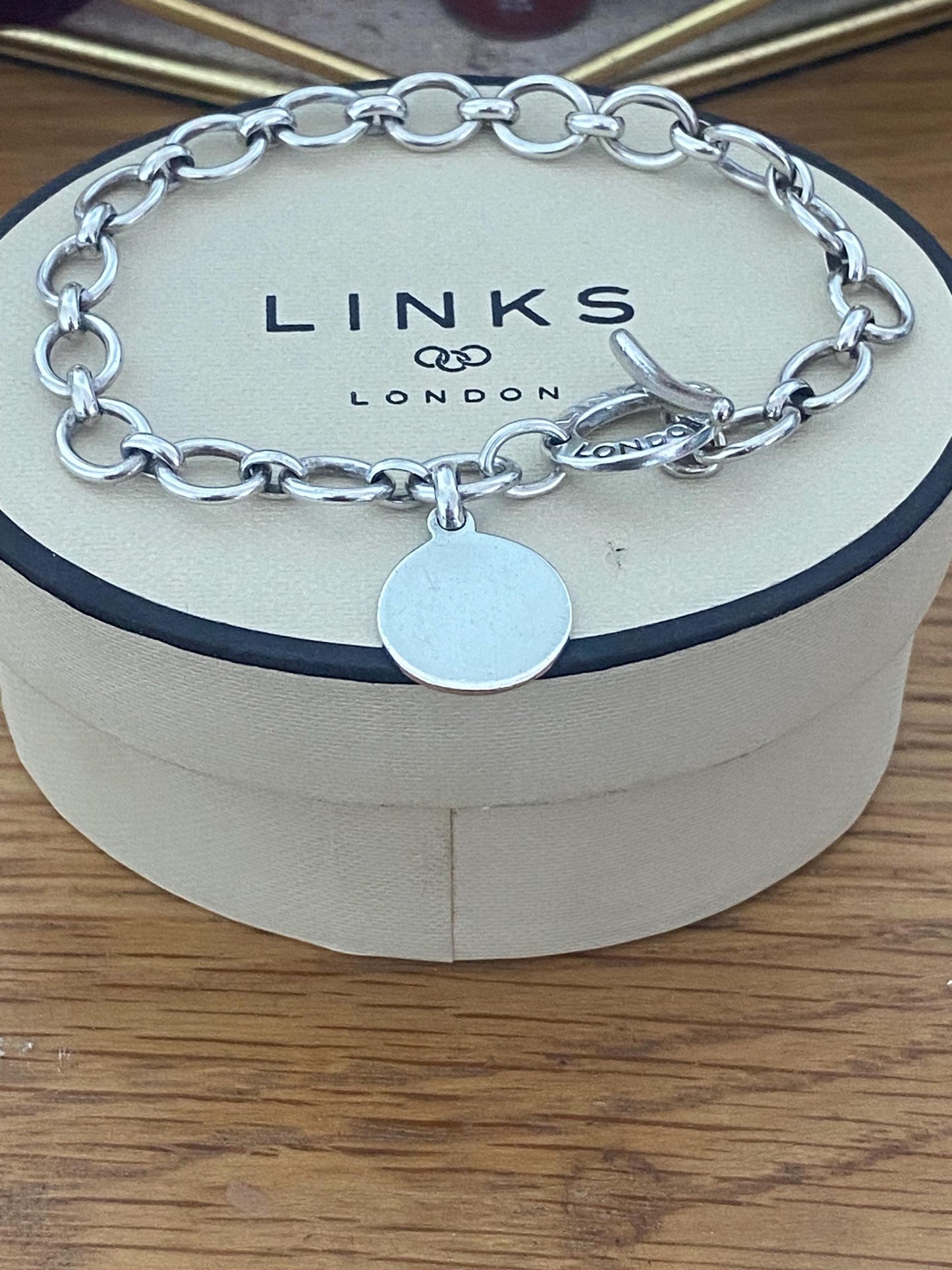 Rare Genuine LINKS OF LONDON Hallmarked Silver Toggle Logo Bracelet with disc charm, 8 inches long
