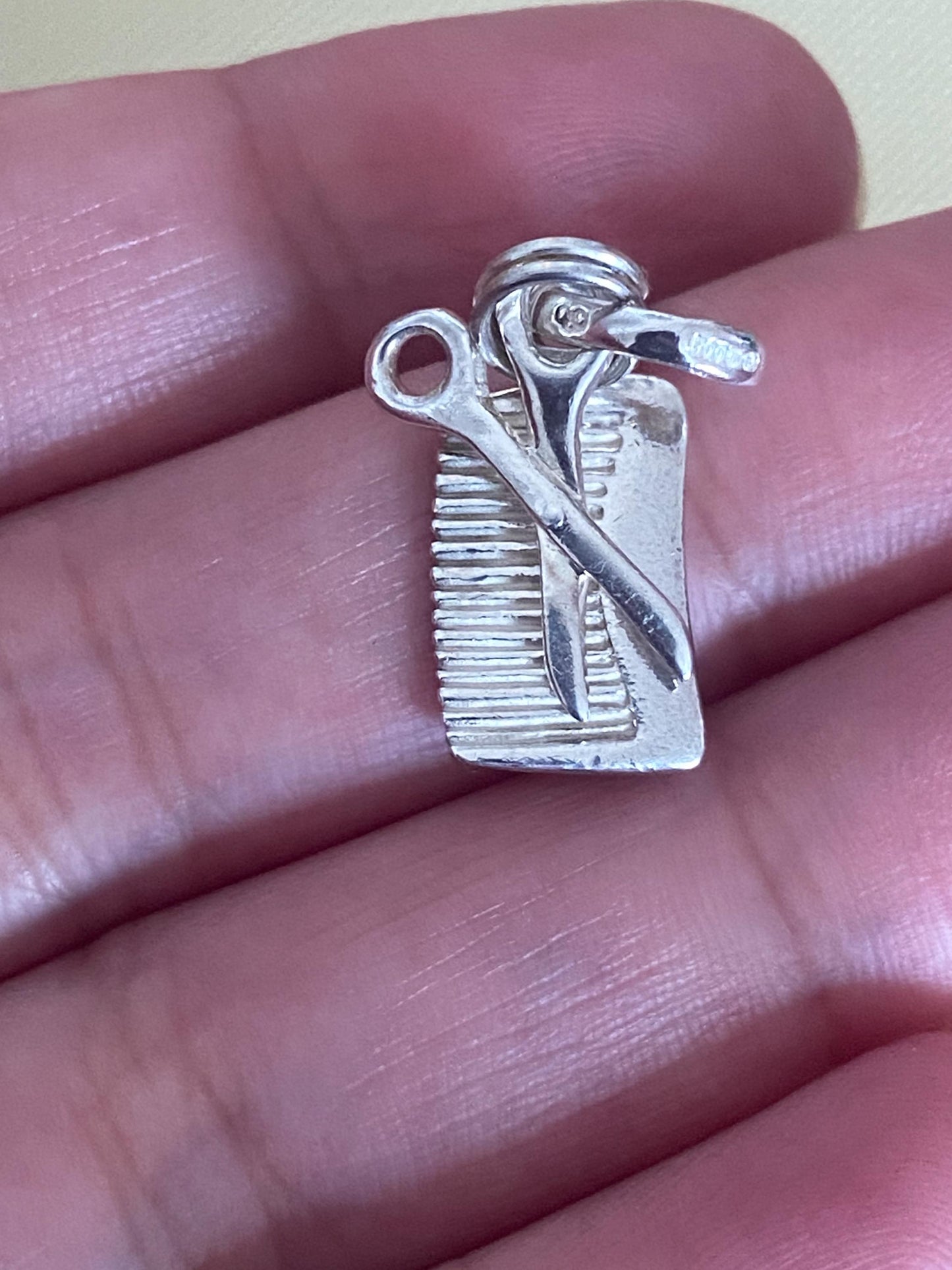 Lovely genuine rare Links of London sterling silver scissors and comb hallmarked charm