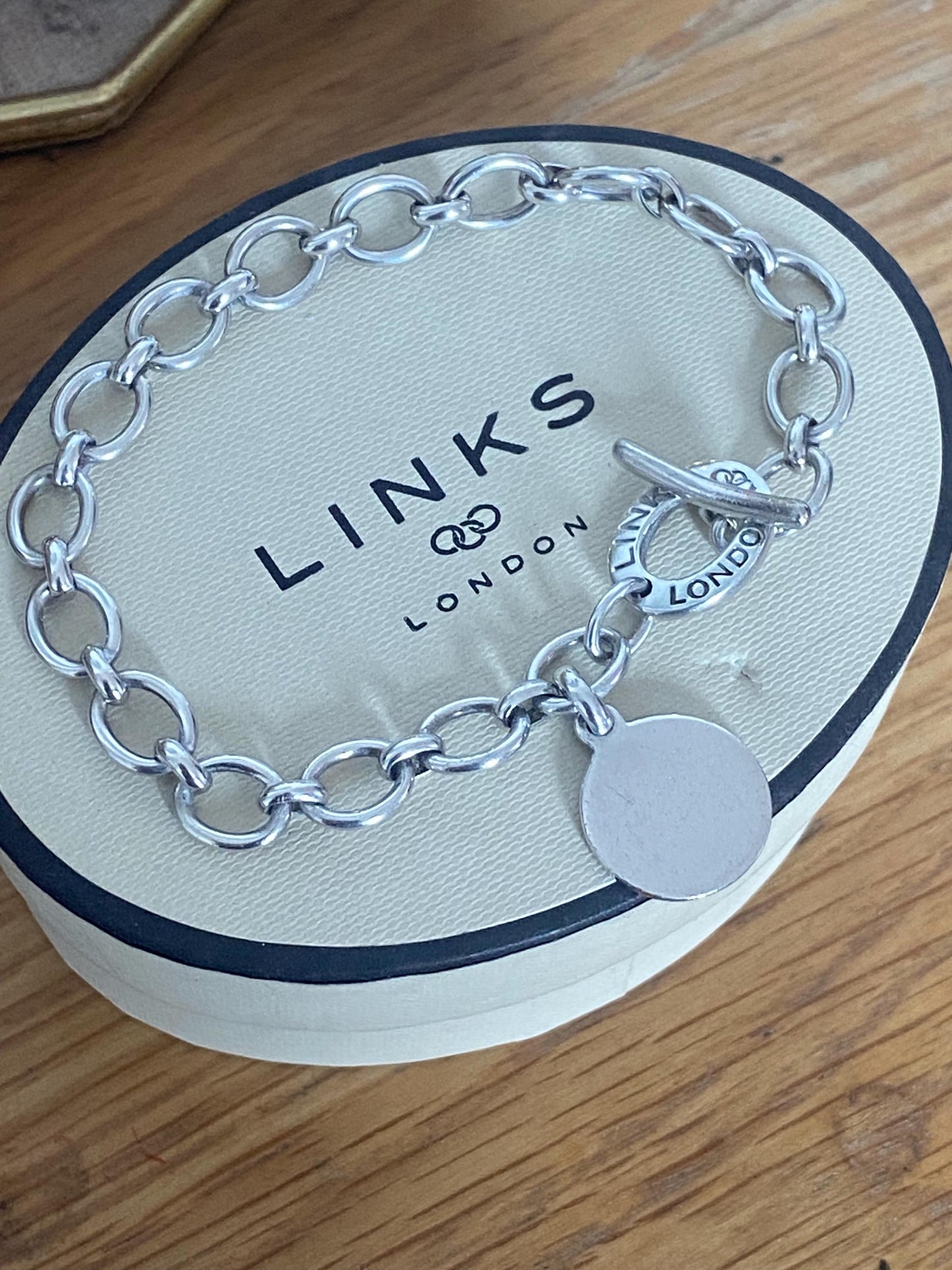 Rare Genuine LINKS OF LONDON Hallmarked Silver Toggle Logo Bracelet with disc charm, 8 inches long