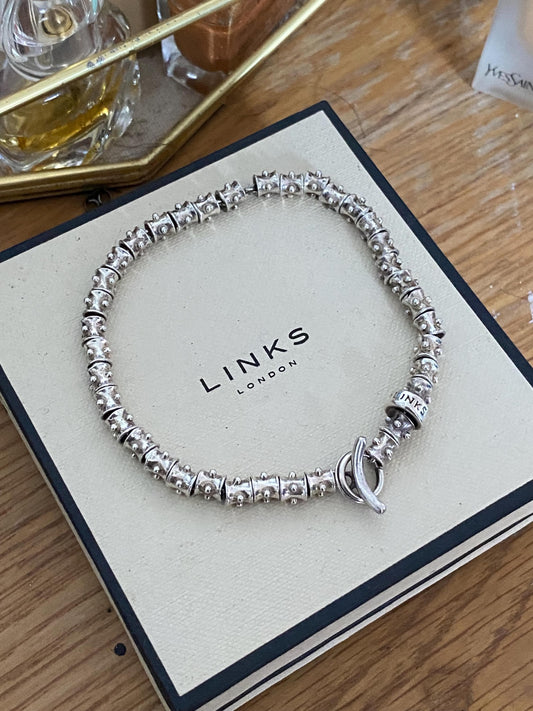 Beautiful Links of London Allsort toggle Bracelet, Sterling Silver, Assay hallmarked, Genuine, Boxed