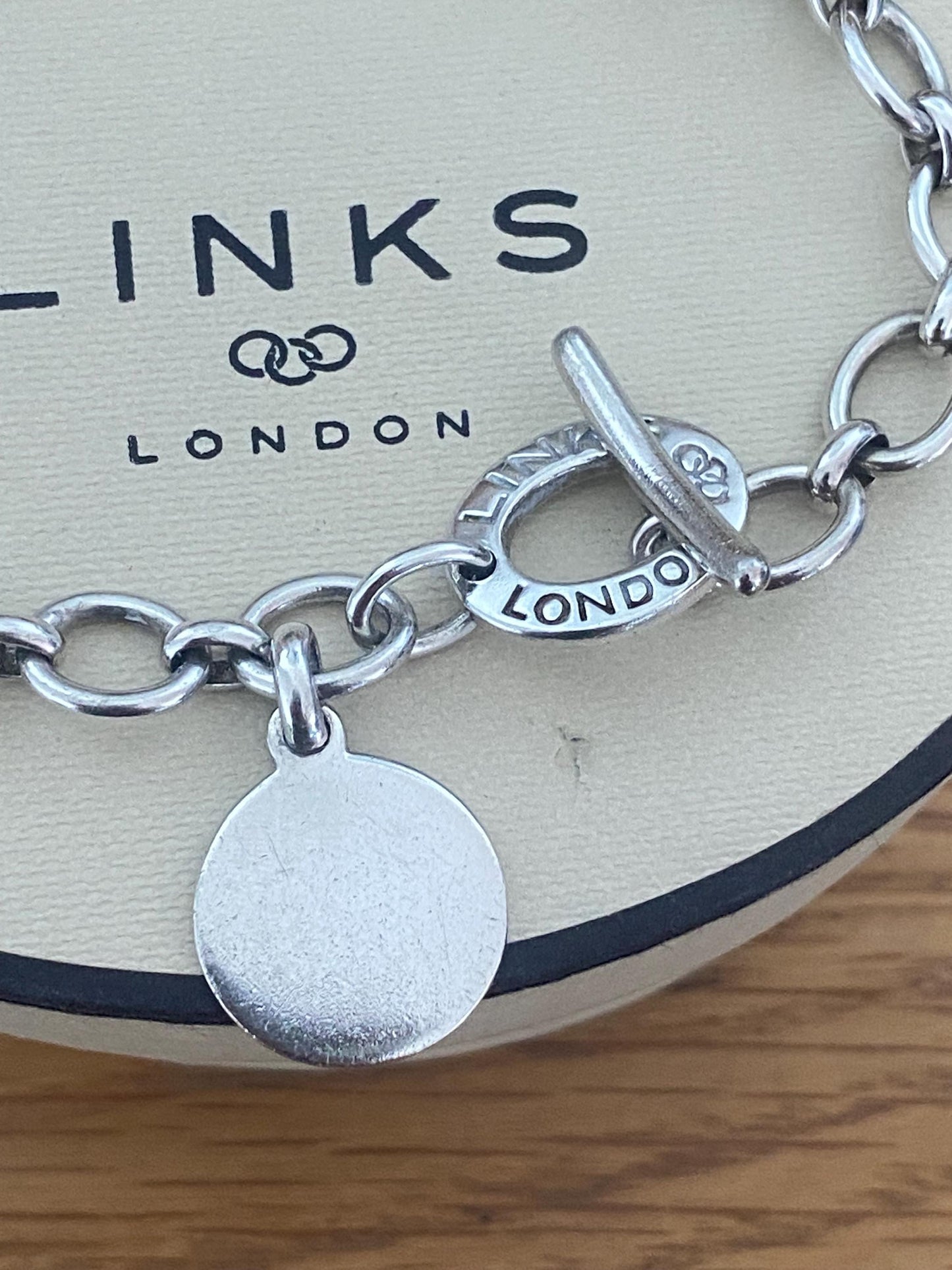 Rare Genuine LINKS OF LONDON Hallmarked Silver Toggle Logo Bracelet with disc charm, 8 inches long