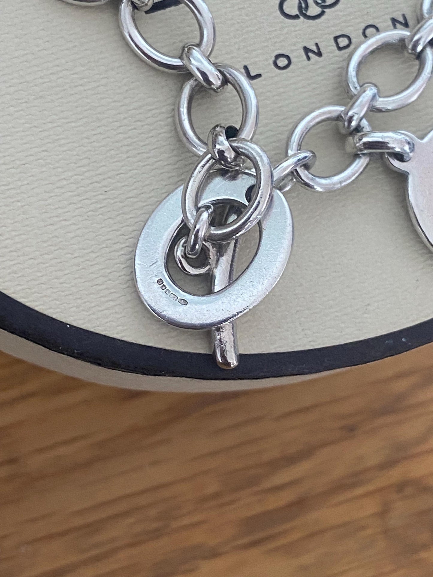 Rare Genuine LINKS OF LONDON Hallmarked Silver Toggle Logo Bracelet with disc charm, 8 inches long