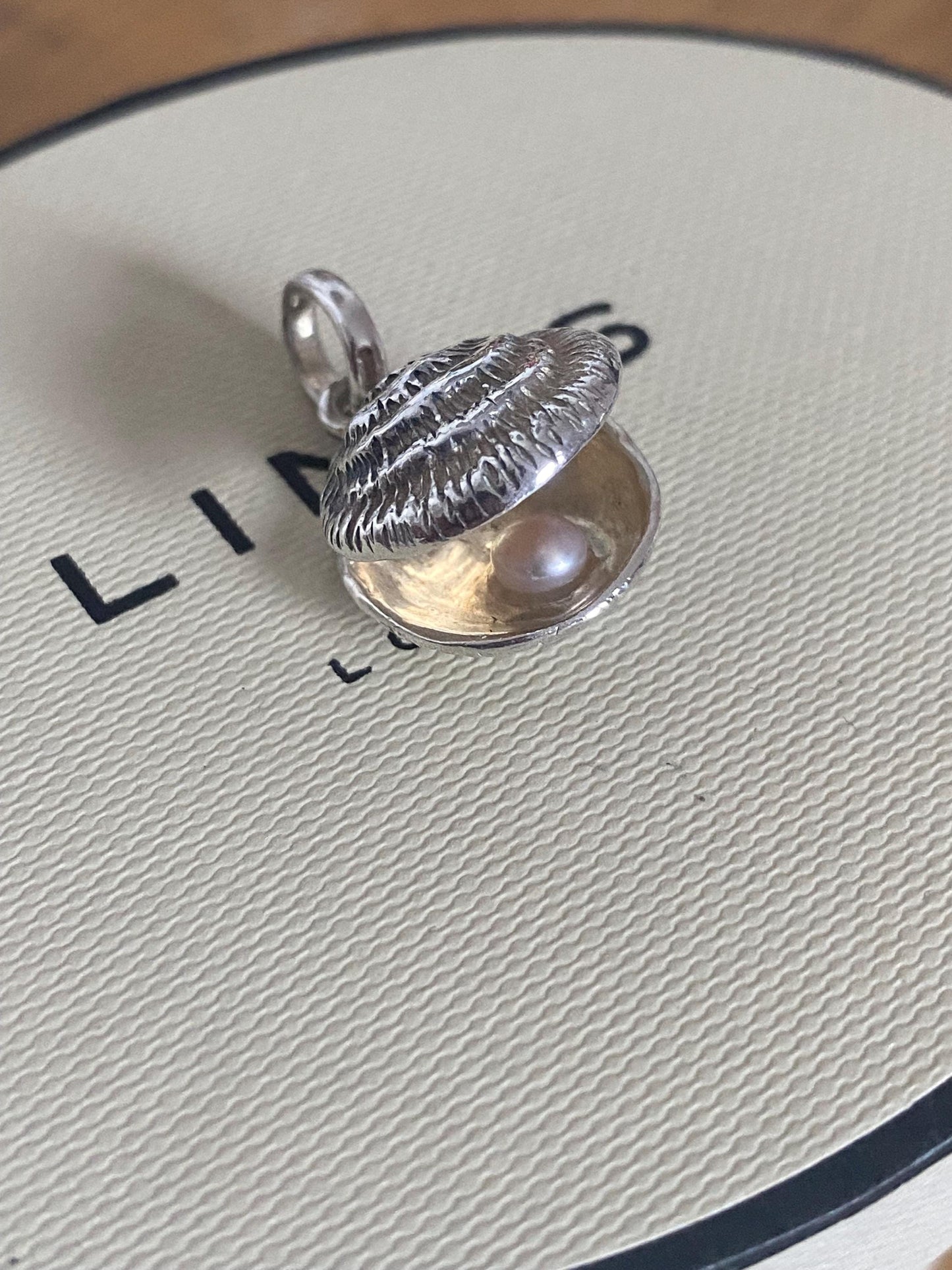 Links of London Lucky Catch Oyster Shell Charm with a Freshwater Pearl, Sterling Silver, assay Hallmarked