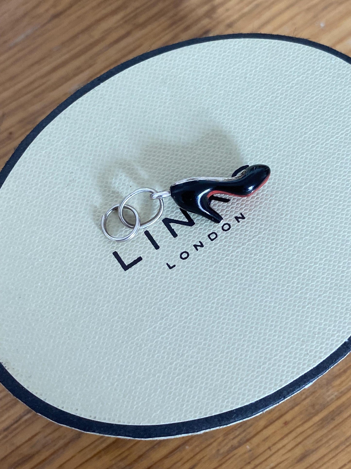 Beautiful vintage genuine rare hallmarked Links of London sterling silver and enamel heeled shoe charm