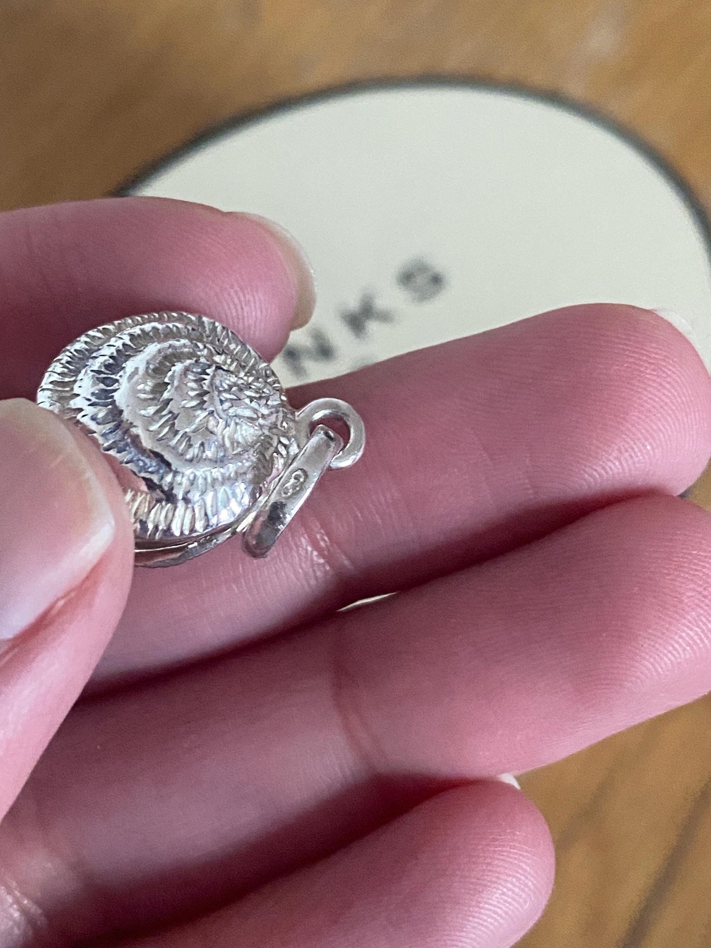 Links of London Lucky Catch Oyster Shell Charm with a Freshwater Pearl, Sterling Silver, assay Hallmarked